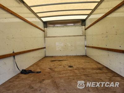 Zdjęcie 10 z 13 samochodu: 2023 FORD E350 BOX TRUCK VIN:1FDWE3FN7PDD03470 - miniatura
