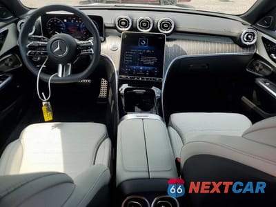 Zdjęcie 8 z 12 samochodu: 2025 MERCEDES-BENZ C 300 4MATIC VIN:W1KAF4HB9SR298956 - miniatura