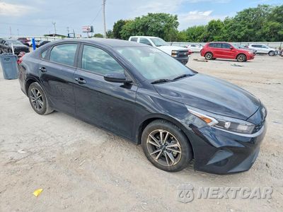 Czwarte zdjęcie samochodu z boku: 2024 KIA FORTE LXS VIN:3KPF24AD3RE813561 - miniatura