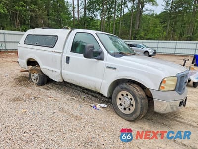 Czwarte zdjęcie samochodu z boku: 2005 FORD F250 SUPER DUTY VIN:1FTNF20585ED31513 - miniatura