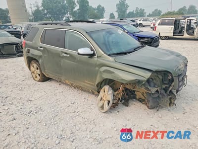 Czwarte zdjęcie samochodu z boku: 2015 GMC TERRAIN SLT VIN:2GKALSEKXF6318102 - miniatura