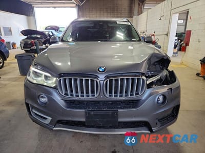 Piąte zdjęcie samochodu w środku: 2015 BMW X5 XDRIVE35I VIN:5UXKR0C5XF0K60080 - miniatura