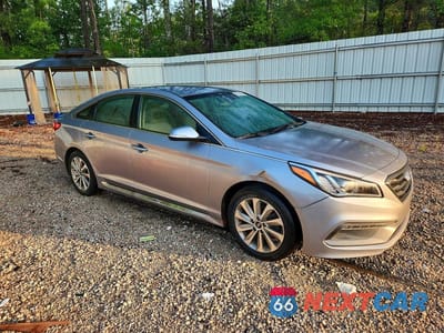 Czwarte zdjęcie samochodu z boku: 2016 HYUNDAI SONATA SPORT VIN:5NPE34AF3GH389267 - miniatura