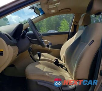 Zdjęcie 7 z 12 samochodu: 2013 HYUNDAI ACCENT GLS VIN:KMHCU4AE5DU463569 - miniatura