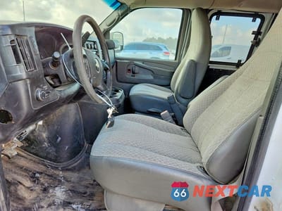 Zdjęcie 7 z 13 samochodu: 2014 CHEVROLET EXPRESS G3500 LT VIN:1GAZG1FG9E1105417 - miniatura