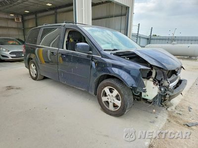 Czwarte zdjęcie samochodu z boku: 2011 DODGE GRAND CARAVAN CREW VIN:2D4RN5DG2BR649842 - miniatura