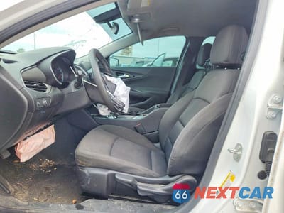 Zdjęcie 7 z 12 samochodu: 2020 CHEVROLET MALIBU LS VIN:1G1ZC5ST3LF085820 - miniatura