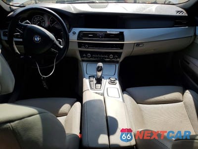 Zdjęcie 8 z 12 samochodu: 2012 BMW 550 XI VIN:WBAFU9C54CDY70046 - miniatura
