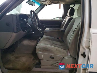 Zdjęcie 7 z 13 samochodu: 2003 CHEVROLET SUBURBAN K1500 VIN:3GNFK16Z43G179229 - miniatura