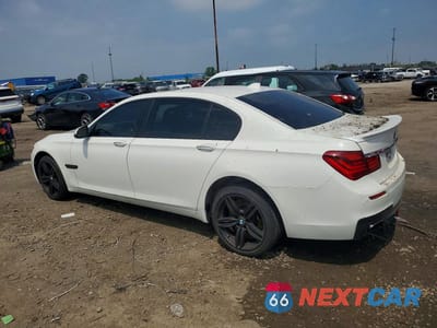 Drugie zdjęcie samochodu z przodu: 2013 BMW 750 LI VIN:WBAYE8C55DD132113 - miniatura