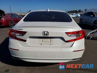 Zdjęcie 6 z 13 samochodu: 2018 HONDA ACCORD LX VIN:1HGCV1F10JA067571 - miniatura