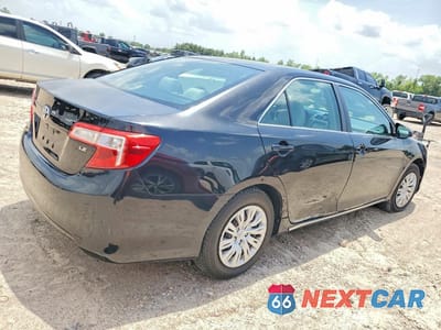 Trzecie zdjęcie samochodu z tyłu: 2012 TOYOTA CAMRY LE VIN:4T1BF1FK3CU019978 - miniatura