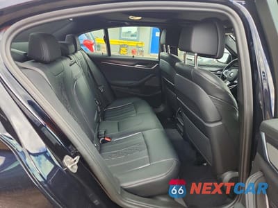 Zdjęcie 10 z 13 samochodu: 2023 BMW M550XI VIN:WBA13BK0XPCL25460 - miniatura