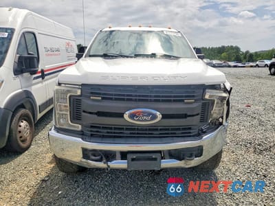 Piąte zdjęcie samochodu w środku: 2017 FORD F350 SUPER DUTY VIN:1FT8W3BT0HEF22667 - miniatura