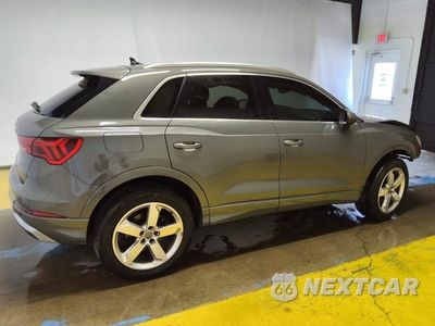 Trzecie zdjęcie samochodu z tyłu: 2019 AUDI Q3 PREMIUM VIN:WA1AECF30K1076463 - miniatura