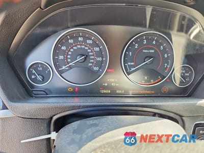 Zdjęcie 9 z 13 samochodu: 2017 BMW 330 XI VIN:WBA8D9C30HA011715 - miniatura