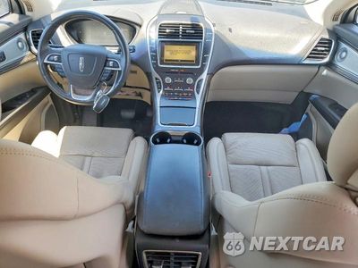 Zdjęcie 8 z 12 samochodu: 2019 LINCOLN NAUTILUS RESERVE VIN:2LMPJ6L99KBL18676 - miniatura
