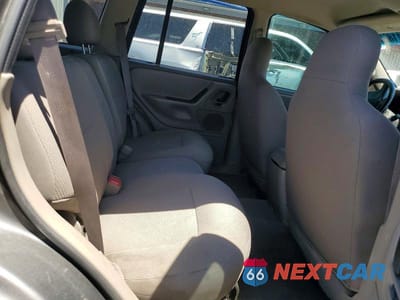 Zdjęcie 11 z 13 samochodu: 2004 JEEP GRAND CHEROKEE LAREDO VIN:1J4GW48S04C331184 - miniatura