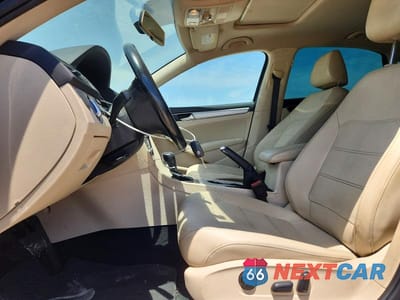 Zdjęcie 7 z 12 samochodu: 2019 VOLKSWAGEN PASSAT WOLFSBURG VIN:1VWLA7A3XKC009735 - miniatura