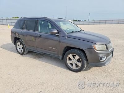 Czwarte zdjęcie samochodu z boku: 2015 JEEP COMPASS LATITUDE VIN:1C4NJCEA7FD373270 - miniatura