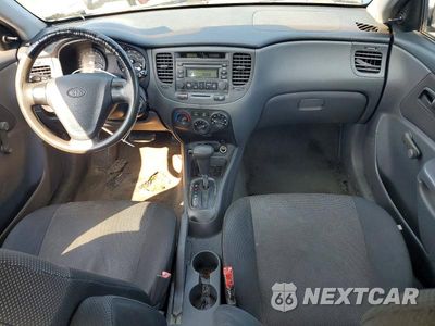 Zdjęcie 8 z 12 samochodu: 2006 KIA RIO BASE VIN:KNADE123X66178646 - miniatura
