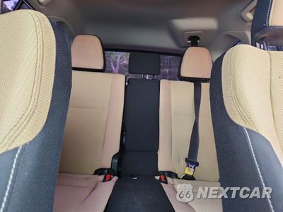Zdjęcie 10 z 13 samochodu: 2018 TOYOTA RAV4 XLE VIN:JTMWFREV6JJ742139 - miniatura