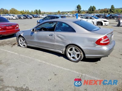Drugie zdjęcie samochodu z przodu: 2005 MERCEDES-BENZ CLK 500 VIN:WDBTJ75J95F126266 - miniatura