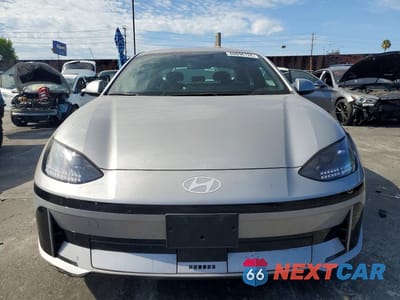 Piąte zdjęcie samochodu w środku: 2024 HYUNDAI IONIQ 6 SE VIN:KMHM24AB0RA058213 - miniatura