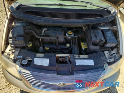 Zdjęcie 12 z 13 samochodu: 2001 CHRYSLER TOWN & COUNTRY LX VIN:2C4GP44301R253039 - miniatura