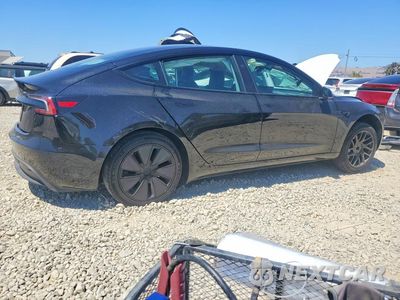 Trzecie zdjęcie samochodu z tyłu: 2025 TESLA MODEL 3 VIN:5YJ3E1EAXSF064069 - miniatura