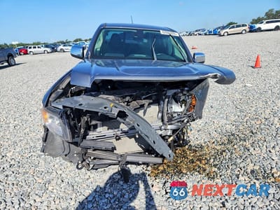 Piąte zdjęcie samochodu w środku: 2019 GMC CANYON DENALI VIN:1GTG6EEN0K1345301 - miniatura