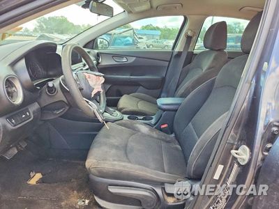 Zdjęcie 7 z 12 samochodu: 2019 KIA FORTE LXS VIN:3KPF24ADXKE037127 - miniatura