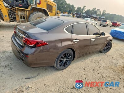 Trzecie zdjęcie samochodu z tyłu: 2018 INFINITI Q70 3.7 LUXE VIN:JN1BY1AP6JM180374 - miniatura