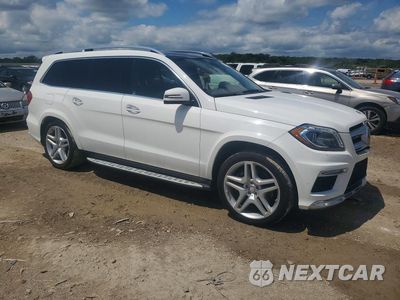 Czwarte zdjęcie samochodu z boku: 2015 MERCEDES-BENZ GL 550 4MATIC VIN:4JGDF7DE0FA448347 - miniatura
