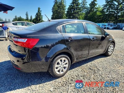 Trzecie zdjęcie samochodu z tyłu: 2015 KIA RIO LX VIN:KNADM4A30F6443158 - miniatura