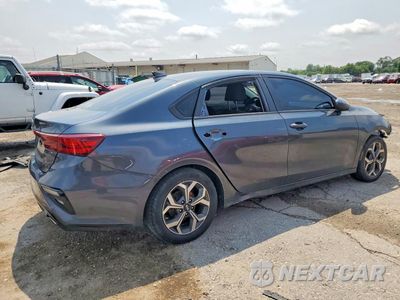 Trzecie zdjęcie samochodu z tyłu: 2021 KIA FORTE LXS VIN:3KPF24AD2ME381926 - miniatura