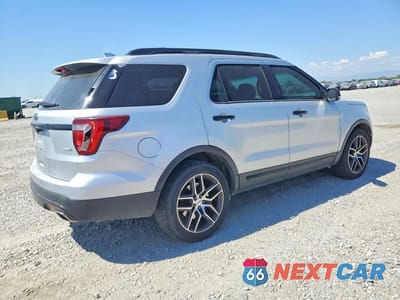 Trzecie zdjęcie samochodu z tyłu: 2016 FORD EXPLORER SPORT VIN:1FM5K8GT8GGA35140 - miniatura