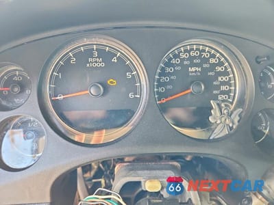 Zdjęcie 9 z 14 samochodu: 2011 CHEVROLET TAHOE C1500 LT VIN:1GNSCBE00BR111724 - miniatura