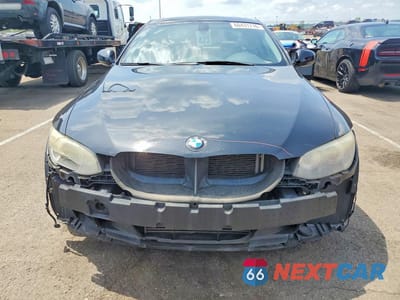 Piąte zdjęcie samochodu w środku: 2011 BMW 335 I VIN:WBAKG7C56BE598490 - miniatura