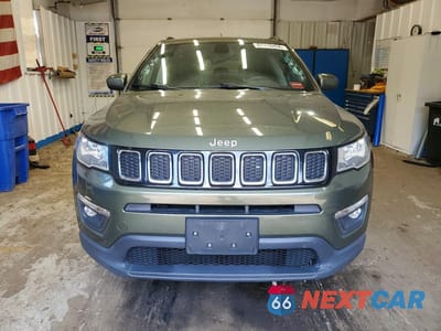 Piąte zdjęcie samochodu w środku: 2021 JEEP COMPASS LATITUDE VIN:3C4NJDBB7MT566903 - miniatura