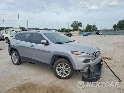 Czwarte zdjęcie samochodu z boku: 2017 JEEP CHEROKEE LATITUDE VIN:1C4PJMCS6HD238052 - miniatura