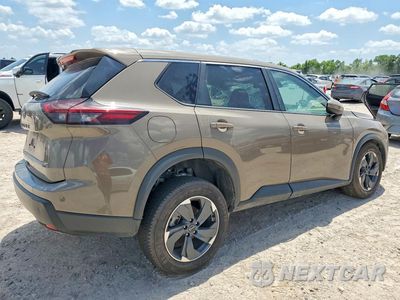 Trzecie zdjęcie samochodu z tyłu: 2025 NISSAN ROGUE SV VIN:5N1BT3BA5SC819722 - miniatura