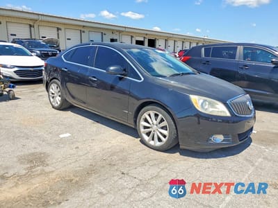 Czwarte zdjęcie samochodu z boku: 2013 BUICK VERANO VIN:1G4PP5SK9D4238431 - miniatura