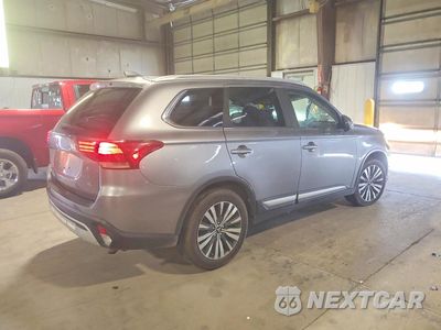 Trzecie zdjęcie samochodu z tyłu: 2020 MITSUBISHI OUTLANDER SE VIN:JA4AD3A32LZ020280 - miniatura