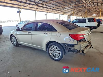Drugie zdjęcie samochodu z przodu: 2013 CHRYSLER 200 LIMITED VIN:1C3CCBCG6DN711109 - miniatura
