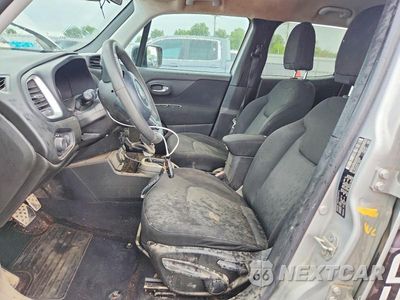 Zdjęcie 7 z 13 samochodu: 2018 JEEP RENEGADE SPORT VIN:ZACCJBAB6JPH68325 - miniatura