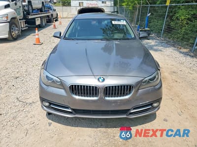 Piąte zdjęcie samochodu w środku: 2015 BMW 528 XI VIN:WBA5A7C56FD621003 - miniatura