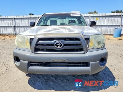 Piąte zdjęcie samochodu w środku: 2005 TOYOTA TACOMA BASE VIN:5TENX22N95Z043829 - miniatura