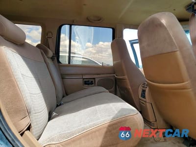 Zdjęcie 11 z 13 samochodu: 1996 FORD EXPLORER VIN:1FMDU34X4TZA89226 - miniatura