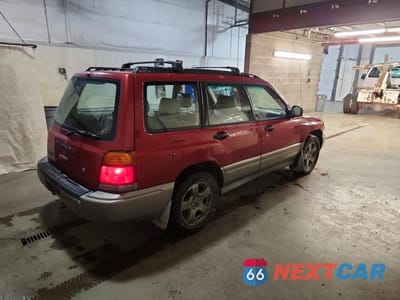 Trzecie zdjęcie samochodu z tyłu: 1998 SUBARU FORESTER S VIN:JF1SF6550WG706521 - miniatura